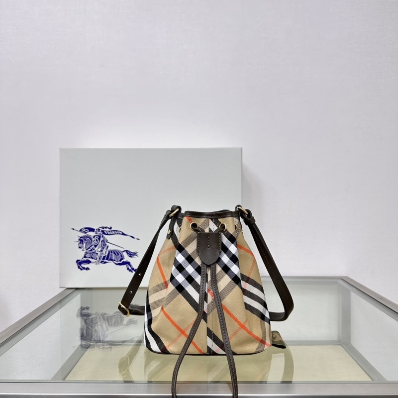 Bv*b*rry bucket bags